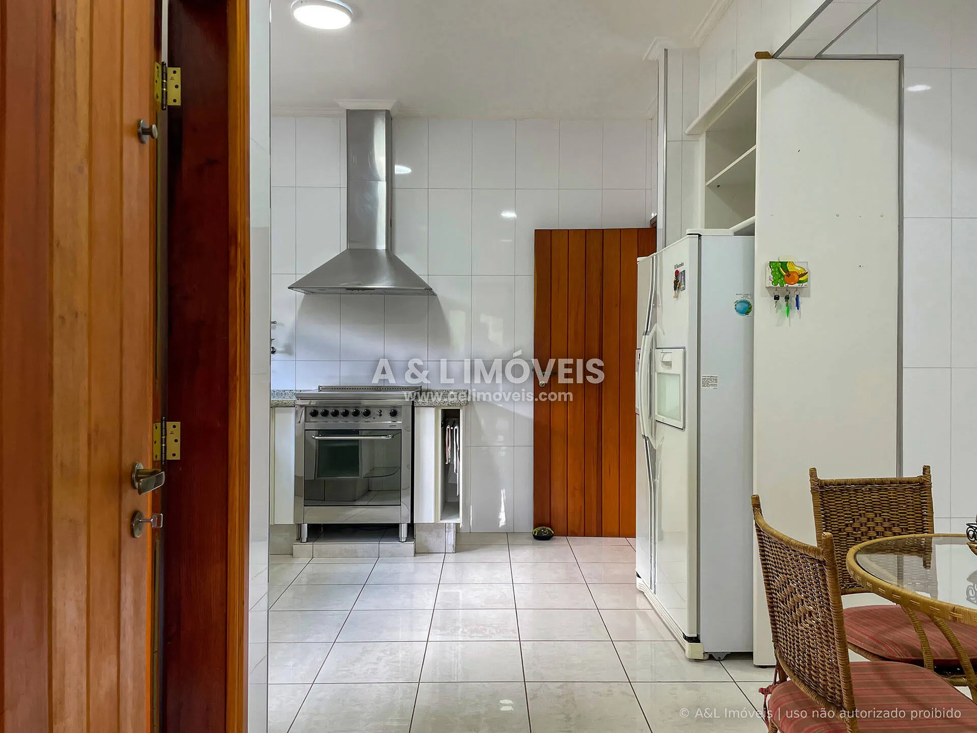 Imagem Casa em Campos do Jordão | Alto do Capivari | 4 Suítes, Lareira e Vista