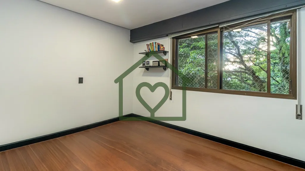 Imagem Apartamento com 259 m² privativos a 100 metros do Parcão!!! 
 
3 dormitórios sendo 1 suíte, ampl...