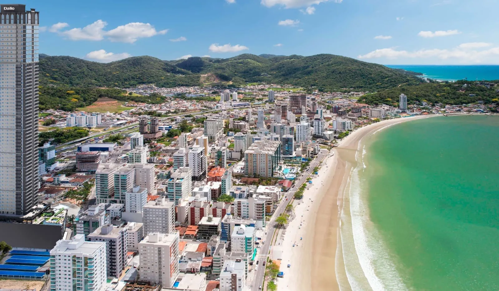 Imagem Apartamento à venda com 201m2 por R$ 3.875.000,00