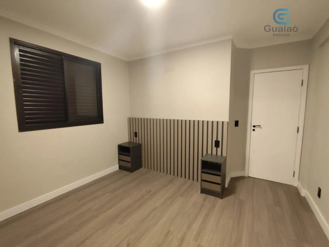 Imagem Vendo Maravilhosa Cobertura Penthouse, 03 Dormitórios com Vista para a praia, 01 suíte, 03 Vagas de Garagem Paralelas, Home Office, Condomínio com Lazer Completo, Pompéia, Santos.