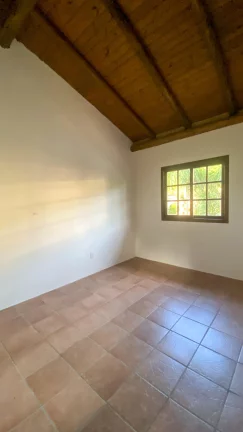 Imagem Casa à venda em Garopaba-SC, 2 quartos, 1 suíte, 1 vaga de garagem, 80m² - Jardim Panorâmico!