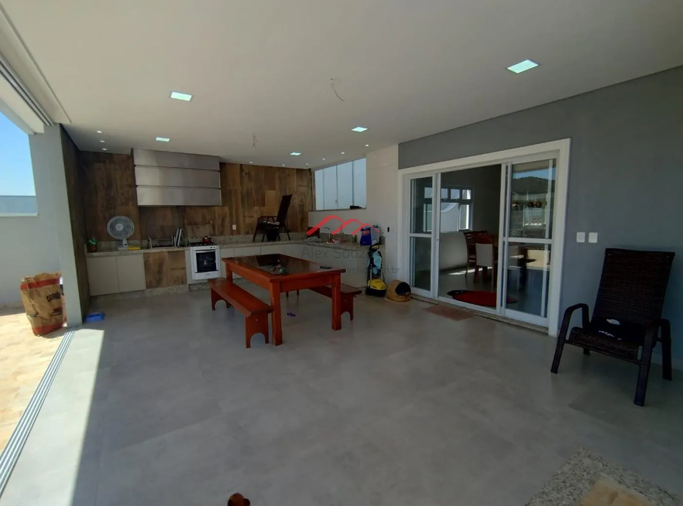 Imagem Sobrado em Condomínio para Venda em Hortolândia, Jardim Green Park Residence, 3 dormitórios, 3 suítes, 5 banheiros, 4 vagas