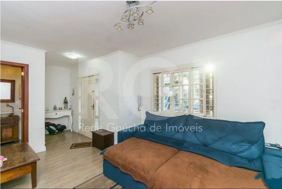 Imagem Casa 3 dormitórios à venda Menino Deus Porto Alegre/RS