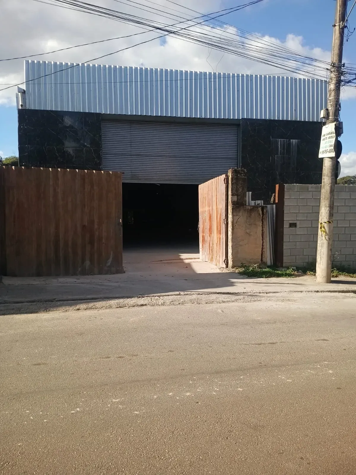 Imagem Galpão à Venda, 850 m² em Parque Ipiranga - Betim