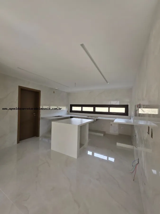 Imagem Casa em Condomínio para Venda em Parnamirim, Pium (Distrito Litoral), 5 dormitórios, 5 suítes, 6 banheiros, 4 vagas