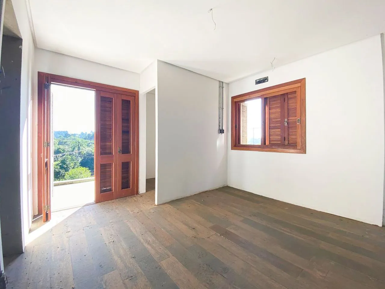 Imagem Casa em Condomínio / 3 Quartos / 1 Suíte / 2 Vagas / Verdes Campos / Porto Alegre / RS