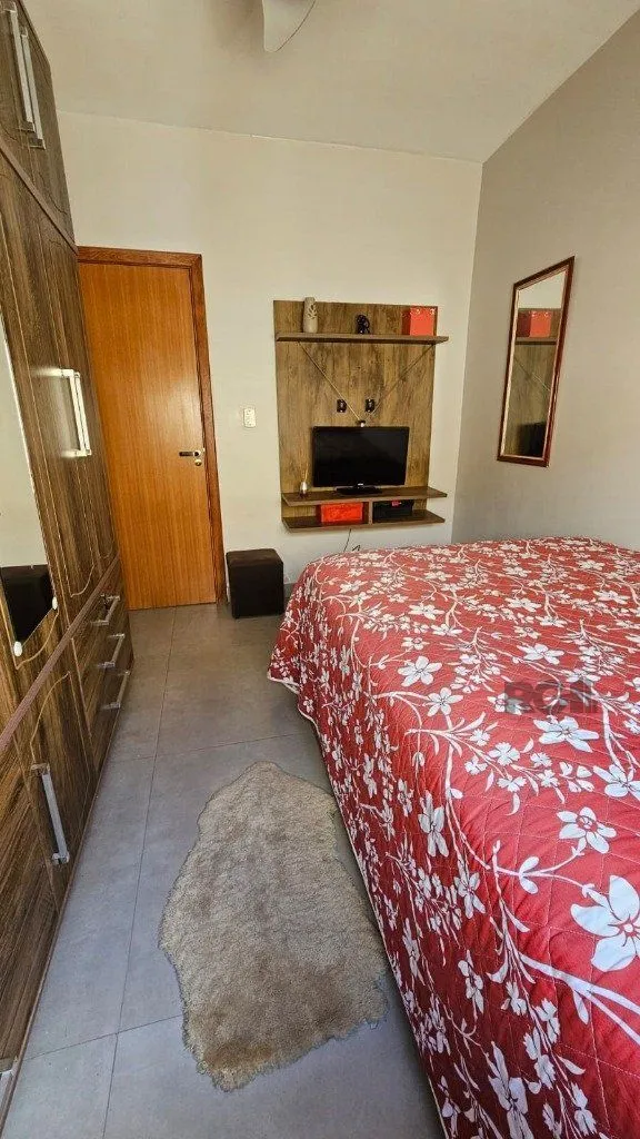 Imagem Casa 3 dormitórios, 5 vagas, 155 m² área construída, terreno 300m², Nonoai.