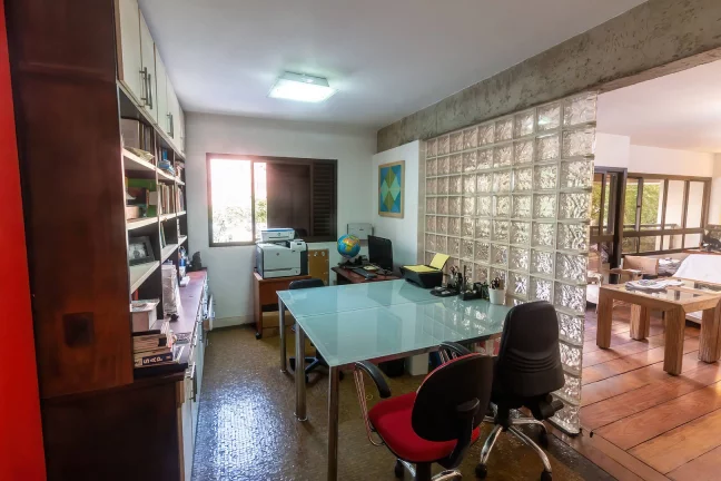 Foto do imóvel Apartamento de Alto Padrão para Locação na Rua Itacema. em Rua Itacema