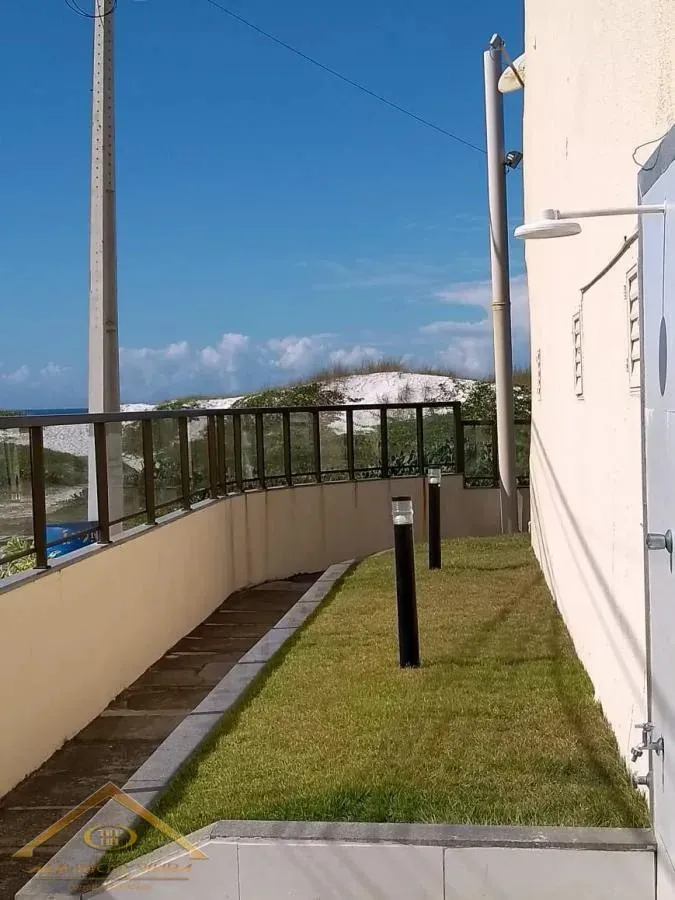 Imagem Casa em Condomínio para Venda em Cabo Frio / RJ no bairro Praia do Foguete