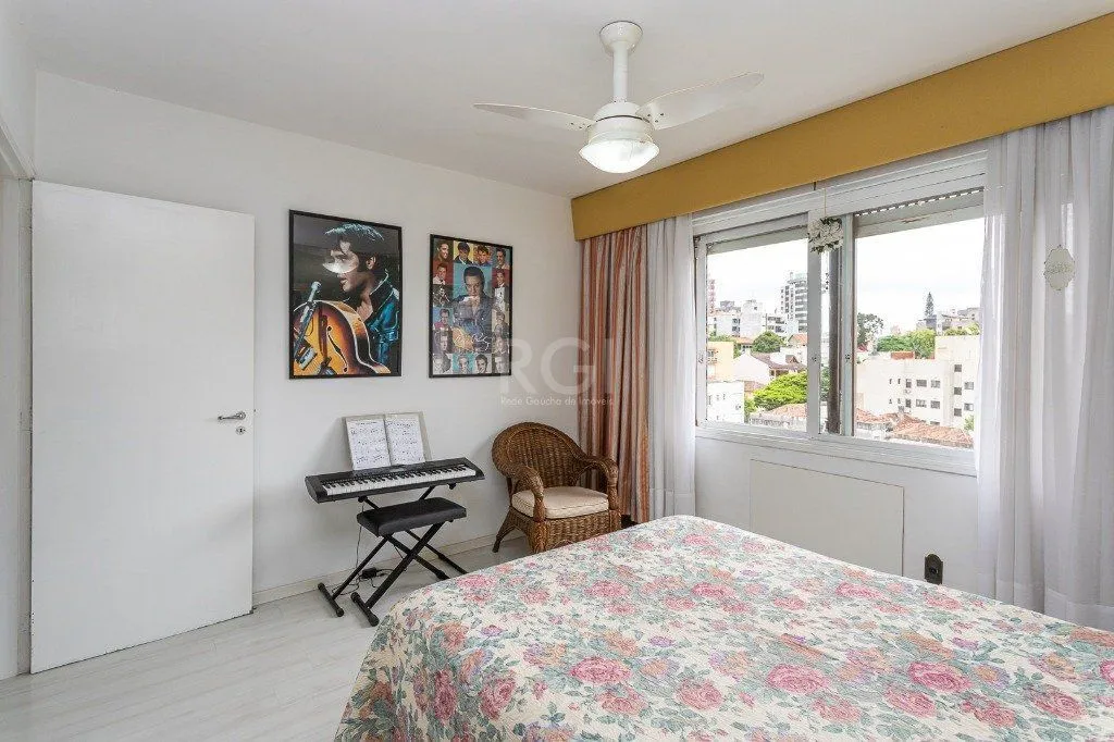 Imagem Apartamento de 03 dormitórios (01suíte), com vaga, no bairro São João, em Porto Alegre RS