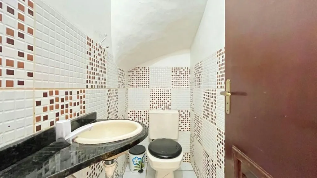Imagem Casa de 2 dormitórios à venda Rua Heitor Kramer, Guarujá - Porto Alegre