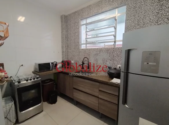 Imagem Apartamento térreo, 2 dormitórios com suíte e porteira fechada no bairro do Embaré em Santos por R$480.000,00