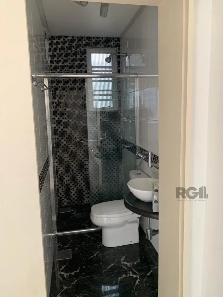Imagem Vende-se belíssimo apartamento 3 suítes, de frente, próximo ao Parcão, reformado e com pátio - 194m² - Auxiliadora