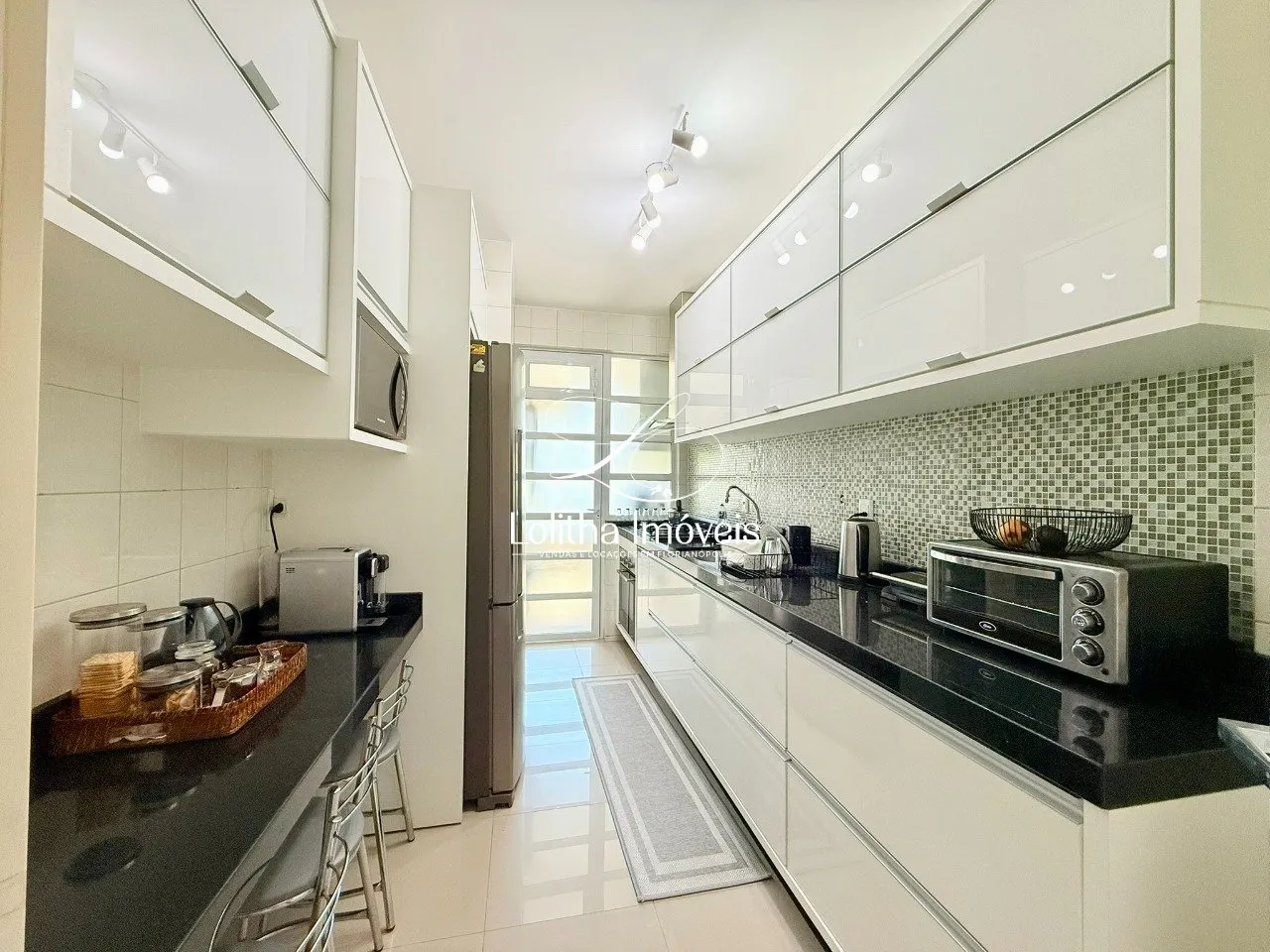 Imagem APARTAMENTO À VENDA COM 3 QUARTOS, SENDO 1 SUÍTE, EM COQUEIROS, FLORIANÓPOLIS/SC