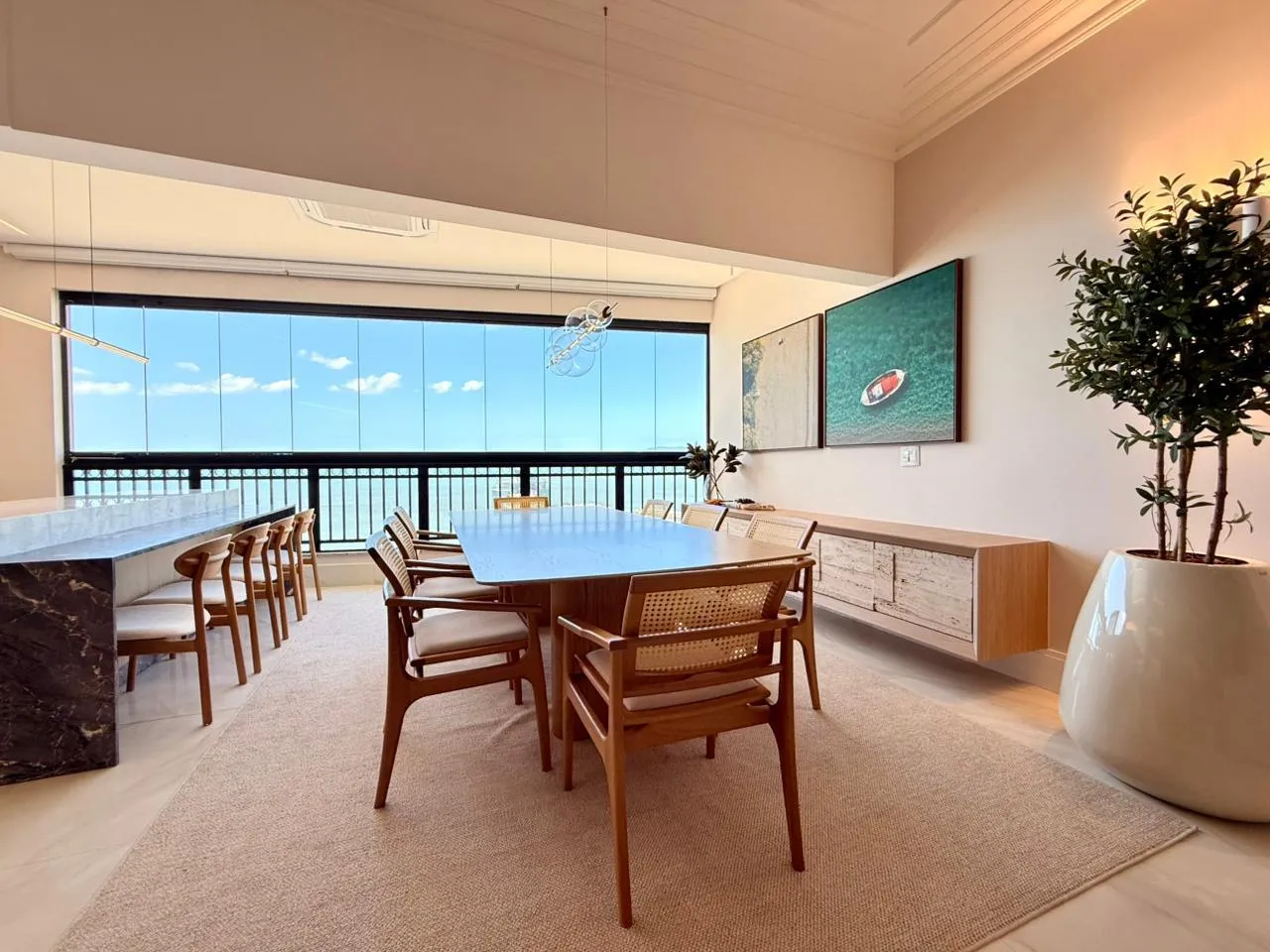 Imagem Apartamento com vista para o mar à venda com 200m2 por R$ 9.980.000,00