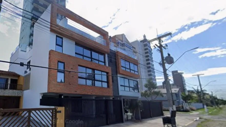 Foto do imóvel Apartamento à venda em Torres, Predial, com 3 quartos, 236m2