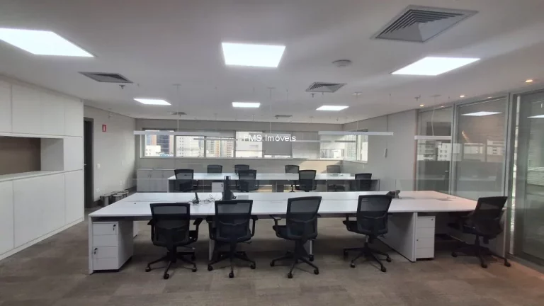 Imagem Conjunto Comercial Mobiliado com 182m² e 8 vagas no Jardim Paulistano.