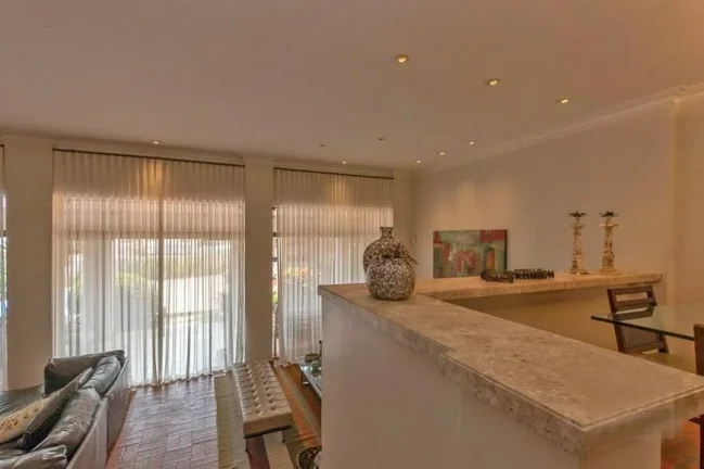Imagem Casa Padrão - Santa Lúcia
