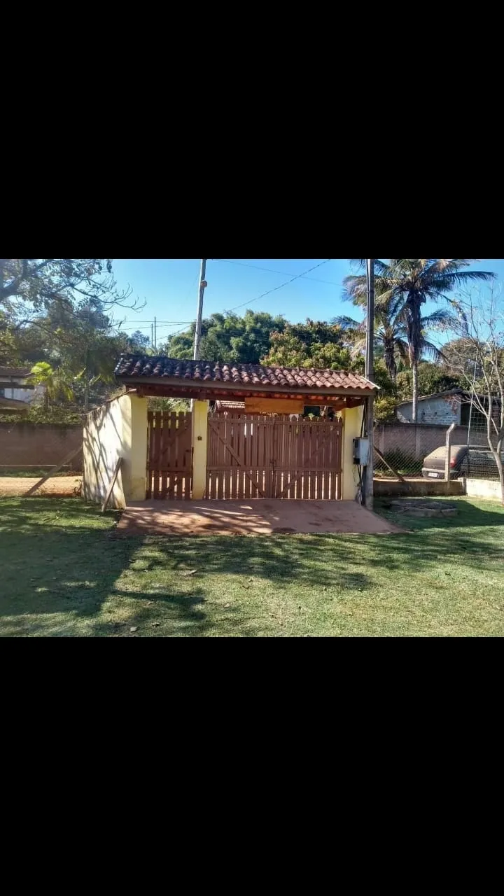 Imagem Chácara à venda 3 Quartos, 2 Suites, 8 Vagas, 3000M², Goiabal, Pindamonhangaba - SP