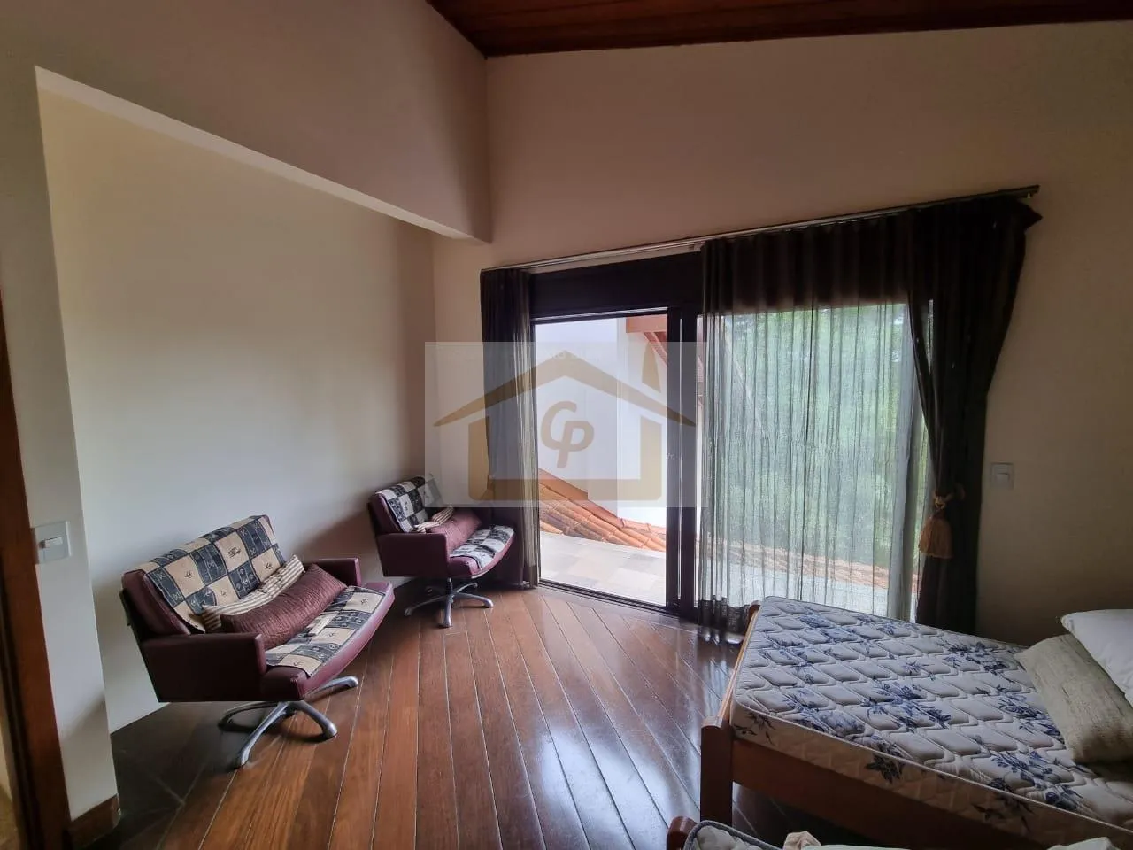 Imagem Conforto, segurança e natureza!!! Casa com 3 suítes , 4 vagas - *Granja Viana