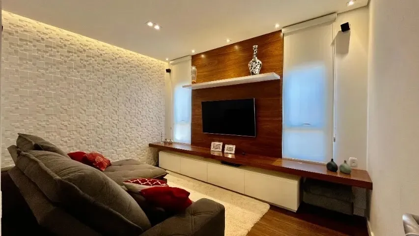 Imagem Casa de Alto Padrão no Condomínio Santa Maria ? 4 Quartos, 2 Suítes, Piscina Aquecida e Área Gourmet