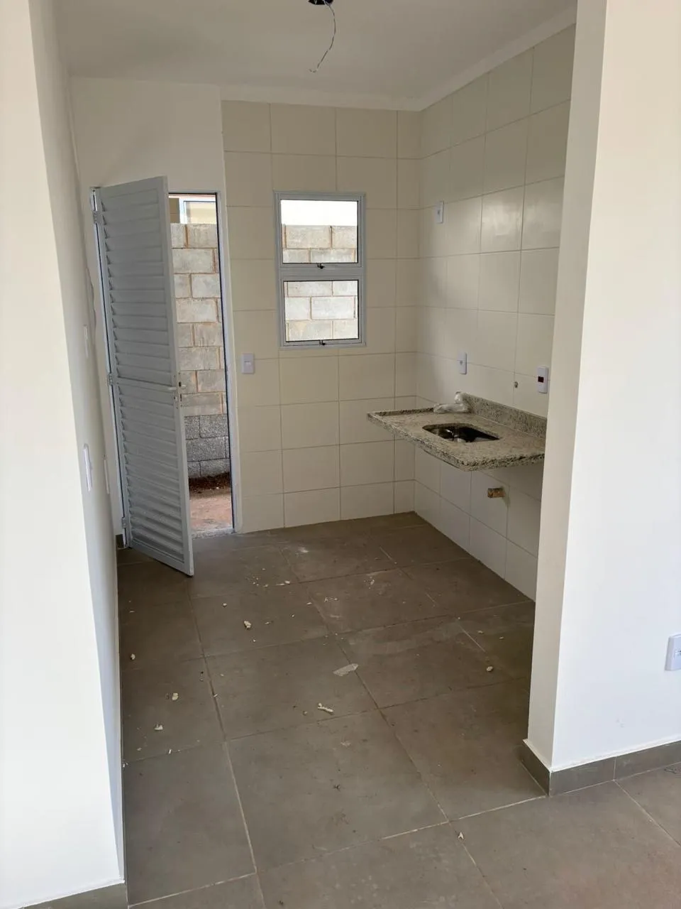 Imagem Casa em Condomínio no Alto da Boa Vista em Sorocaba-SP: 3 quartos, 1 suíte, 2 salas, 2 banheiros, 2 vagas, 68,95 m²!