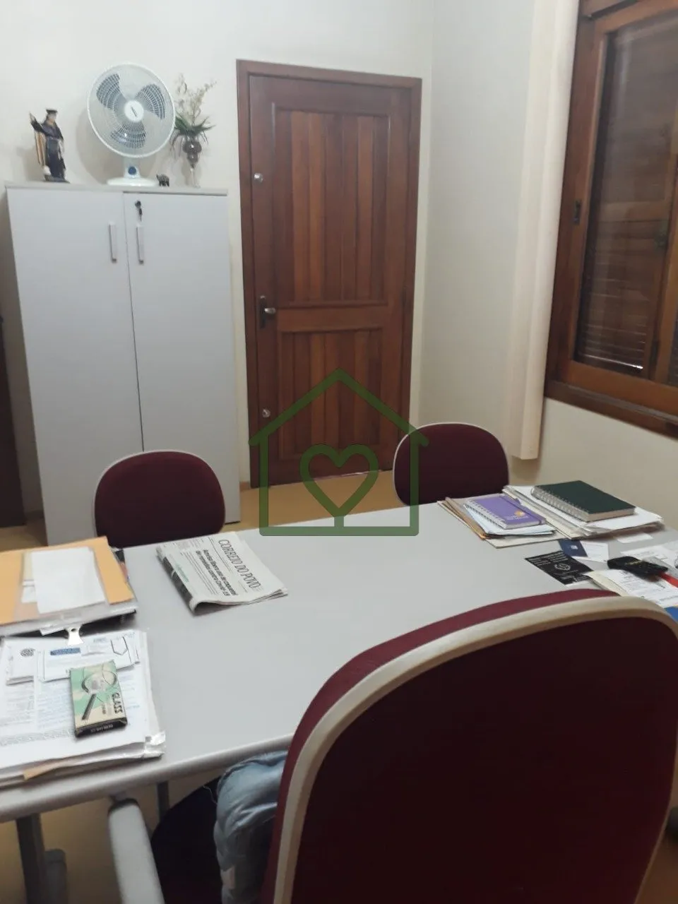 Imagem Ótimo casa/sobrado no bairro Auxiliadora, com 3 dormitórios, 3 vagas de garagem e anexo nos fundos...