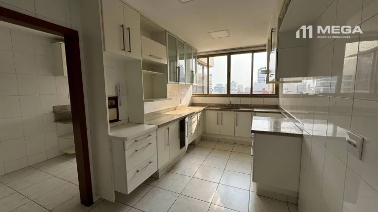 Imagem Apartamento com 4 dormitórios à venda, 341 m² por R$ 6.990.000,00 - Praia da Costa - Vila Velha/ES
