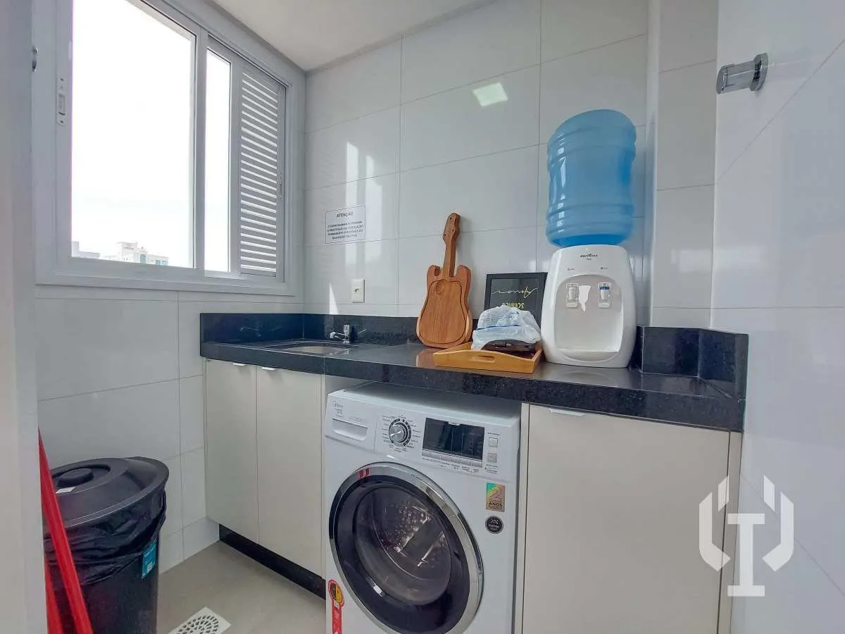 Imagem Apartamento de dois dormitórios com vista para o mar no Centro de Itapema