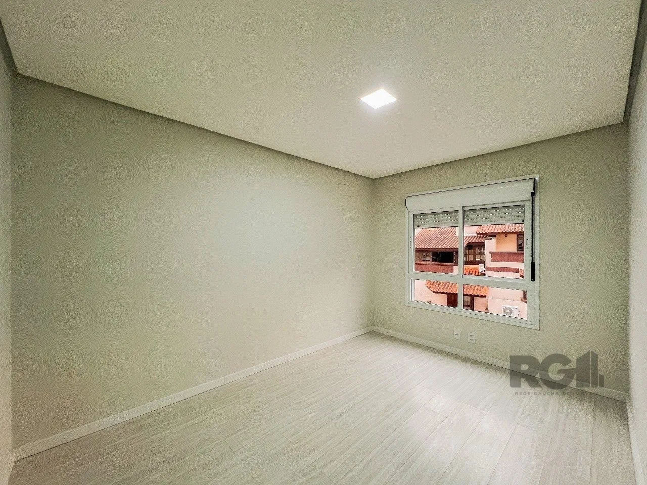 Imagem Casa em Condomínio no bairro Pedra Redonda - 5 dormitórios