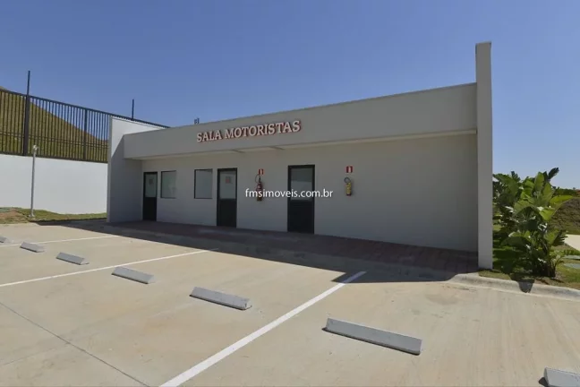 Imagem Galpão Comercial para Locação em Sorocaba-SP, Bairro Cajuru do Sul - 2 Banheiros, 8 Vagas de Garagem, 2.731,68 m² de Área.