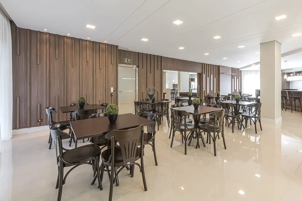Imagem Um projeto neoclássico, com apartamentos com 3 dormitórios (suíte). Localizado na rua Barão dos ...