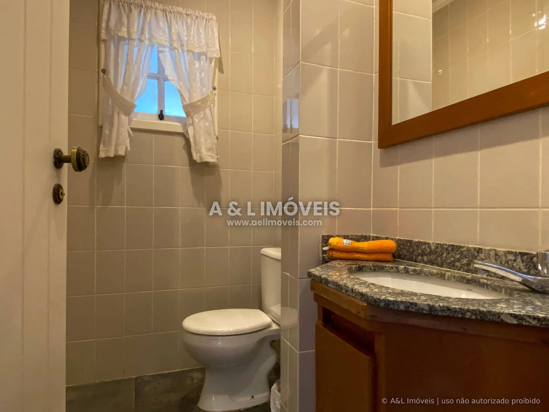 Imagem Casa à venda na Vila Isabel em Campos do Jordão com 213,88 m²
