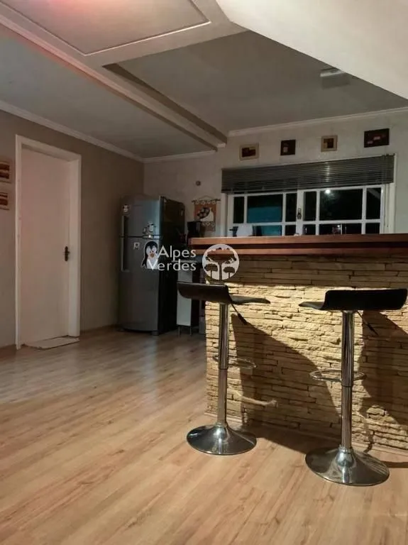 Imagem Vende-se casa com 3 dormitórios no condomínio dos Lagos em Gramado