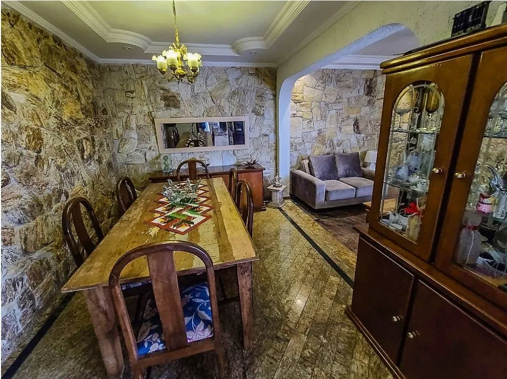 Imagem Casa ampla com valor abaixo do mercado! Zona leste.