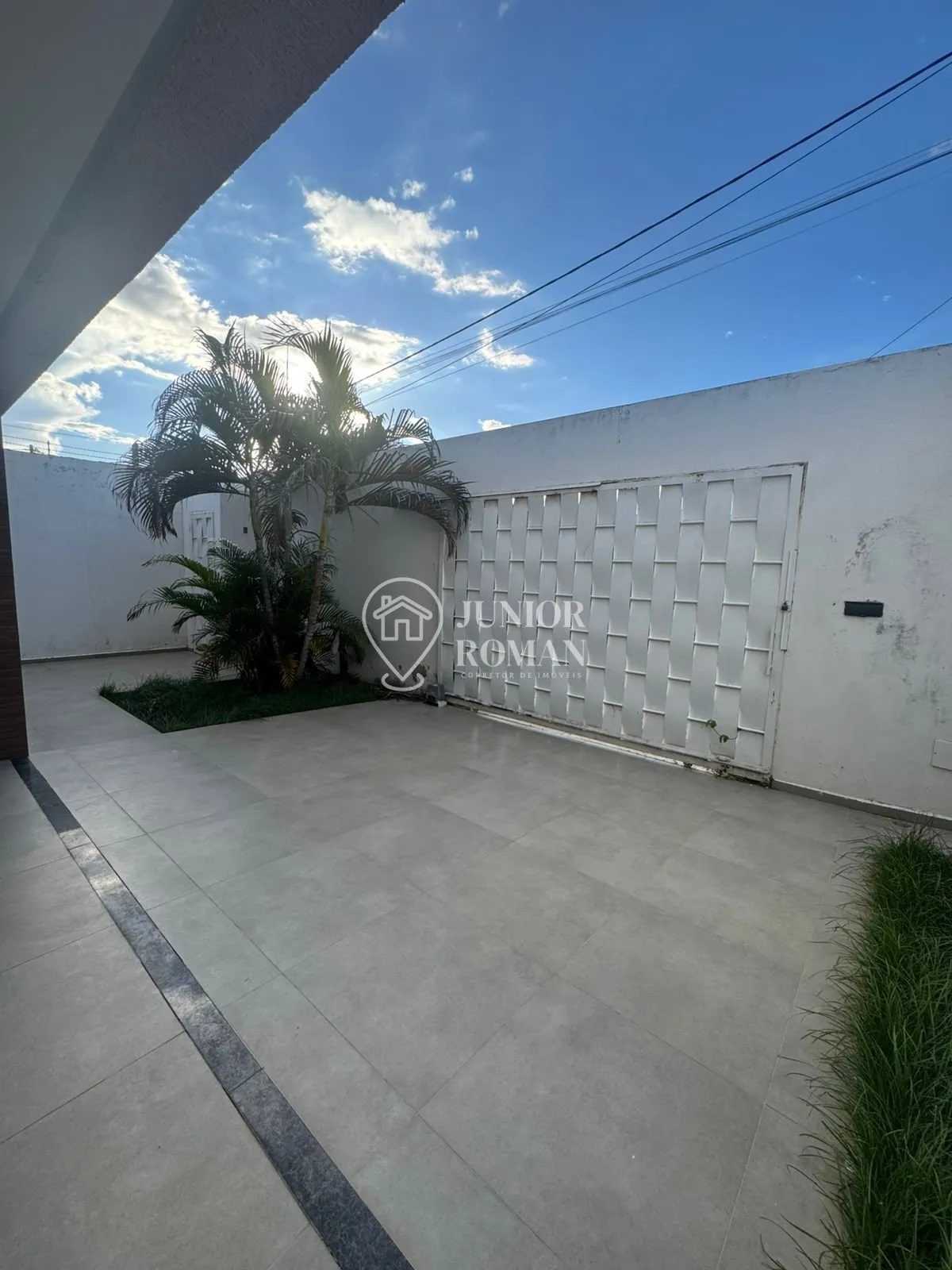 Imagem LINDO SOBRADO ALTO PADRAO 252M² - OPORTUNIDADE NO JD VITORIA - BARREIRAS/BA