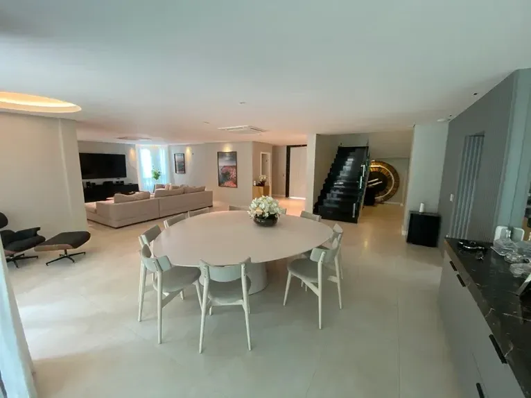 Imagem Casa com 5 Quartos à Venda, 500 m² em De Lourdes - Fortaleza