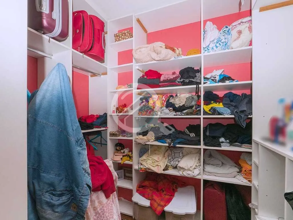 Imagem Apartamento no bairro Menino Deus localizado junto ao Shopping Praia de Belas e da Orla do Guaíba, ...