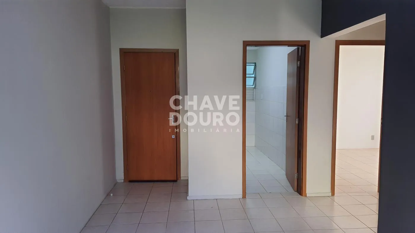 Imagem Apartamento térreo de 2 quartos com 1 vaga para aluguel em Araras Teresópolis