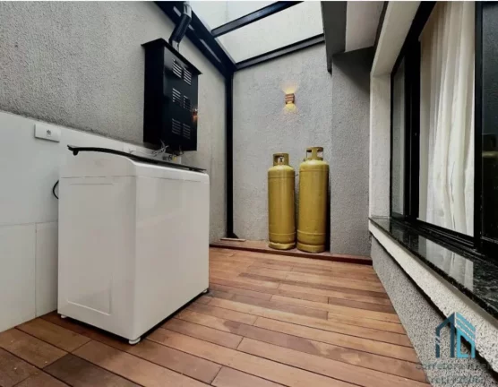 Imagem Sobrado triplex, 03 quartos c/suíte, terraço com área gourmet e banheiro no Xaxim em Curitiba PR