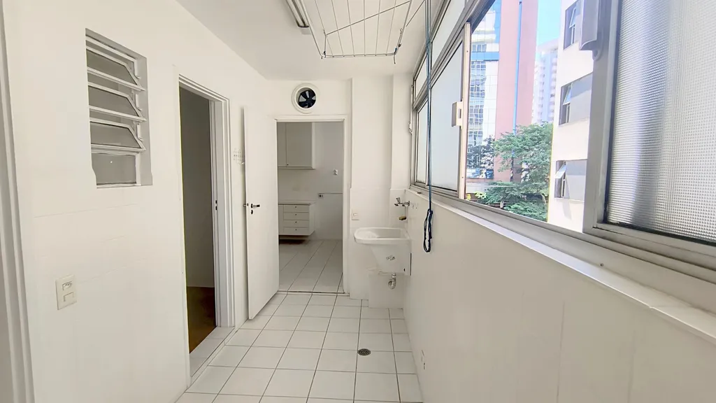 Imagem Apartamento à venda em São Paulo, Cerqueira César, com 3 quartos, 175.11m2