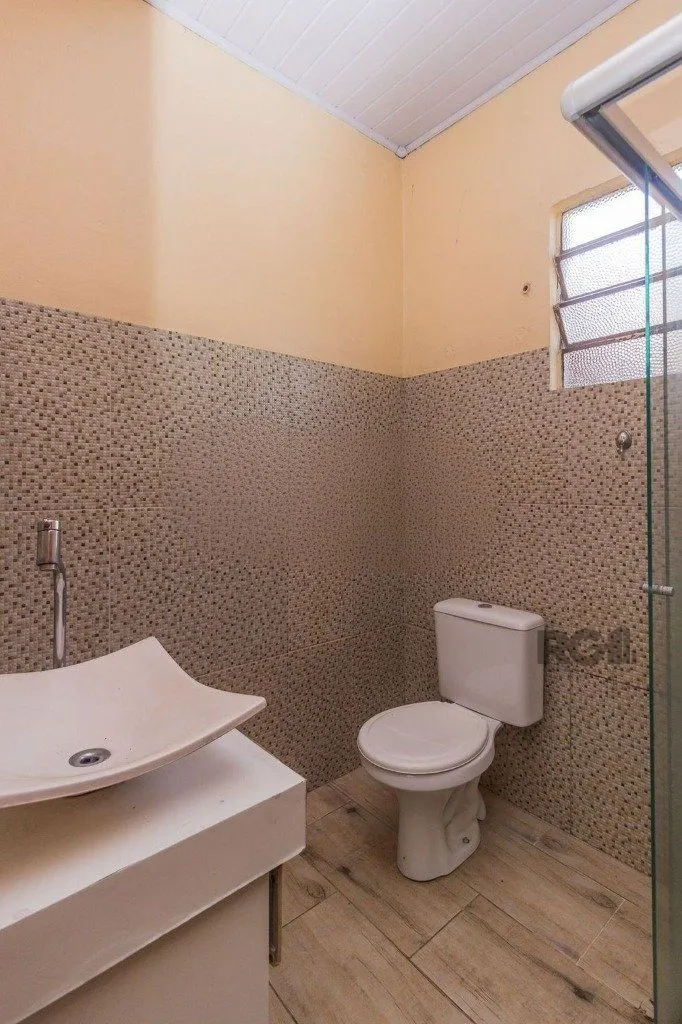 Imagem Casa de 5 dormitórios no bairro Sarandi