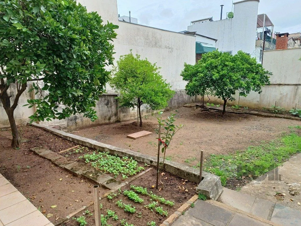 Imagem Casa averbada, ampla e ensolarada!
