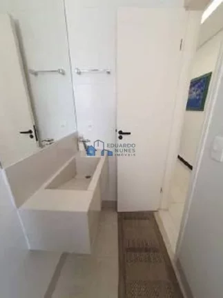 Imagem APARTAMENTO TODO REFORMADO COM 03 QUARTOS, VAGA NO ANCHIETA.