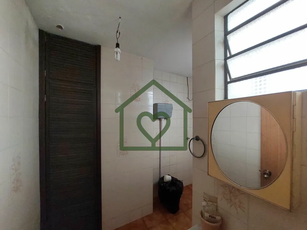 Imagem Casa à venda no bairro Rio Branco, Porto Alegre, com 176,33 m2 de área construída em terreno de 1...