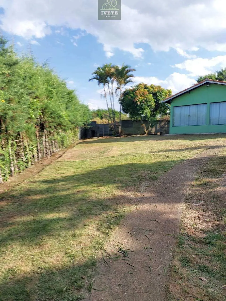 Imagem Chácara à Venda em Monte Alegre do Sul - Município de Mostardas/SP