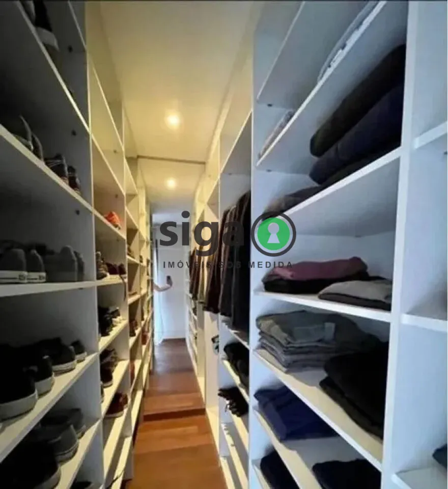 Imagem Apartamento a Venda no Panamby, de 184 mettros! 3 quartos e 4 vagas.