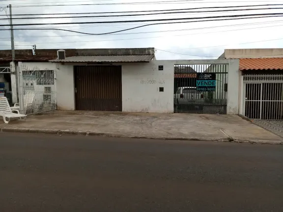Imagem Casa com 3 Quartos à Venda, 250 m² em Taguatinga Norte (Taguatinga) - Brasília