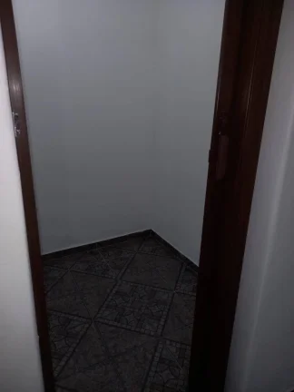 Imagem Sobrado Ótima Localização 125 m2 5 Dormitórios e 2 Vagas de Gargens
