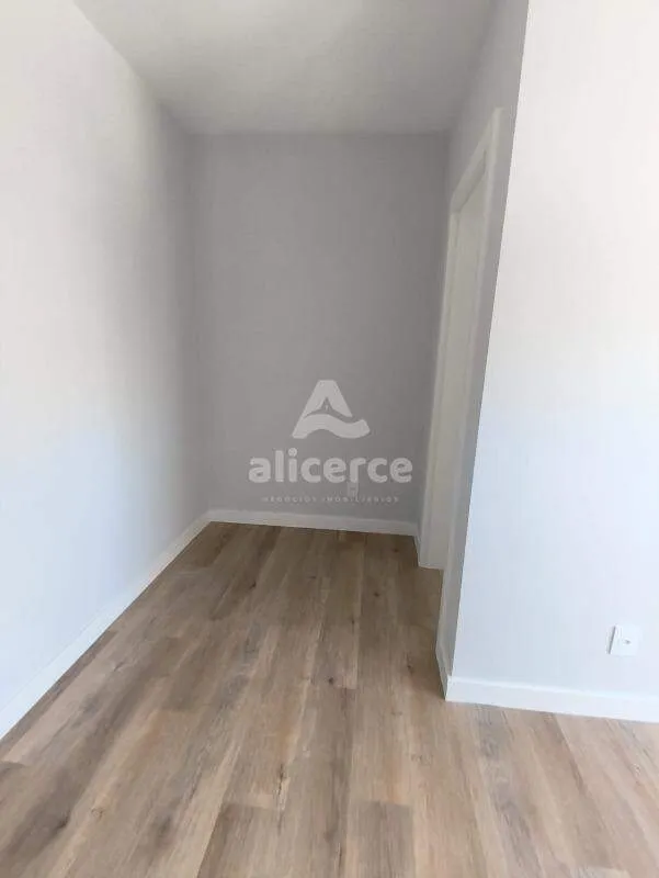 Imagem Apartamento à venda com 3 quartos 1 suíte, 87m² em Barreiros São José
